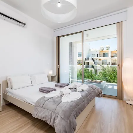 Azure Seaview - Ruby *