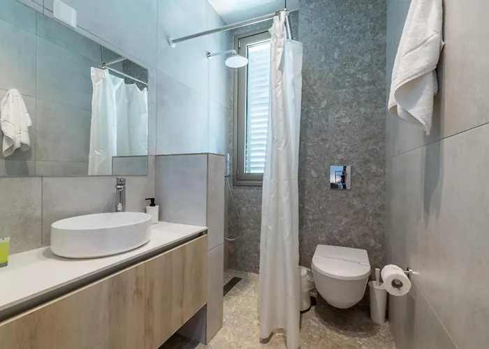 Villa Azure Seaview - Ruby